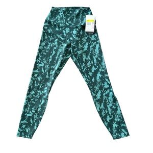 NWT- Womens Nike dri-fit leggings size S